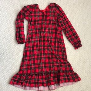 Little girls flannel gingham sleep gown. Size 8